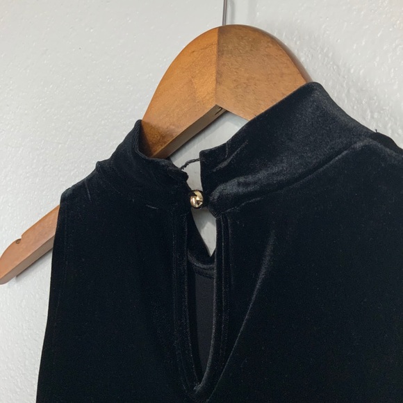 One Clothing Velvet Halter Dress - Picture 5 of 9